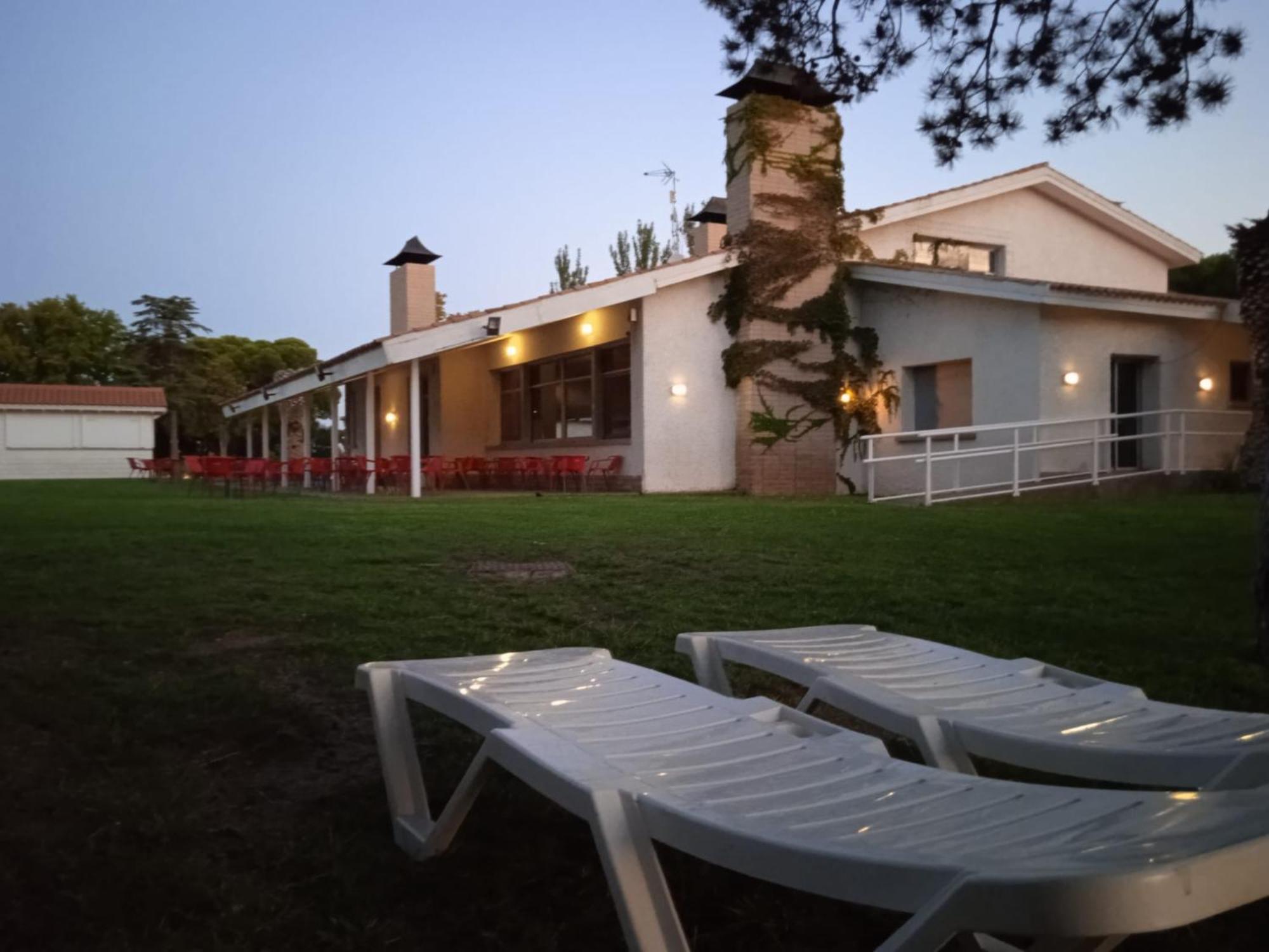 Albergue Zaragoza Camping Экстерьер фото